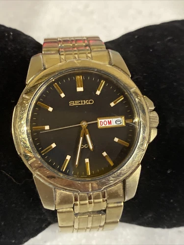 Mens Seiko Day Date Gold Tone 7N43-0AZ0 Vintage Watch New Battery