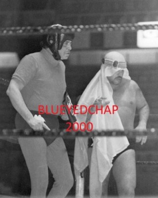 ABDULLAH FAROUK & THE SHEIK WRESTLER 8 X 10 WRESTLING PHOTO NWA