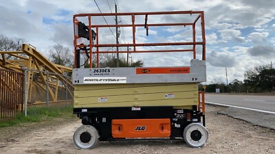 ラケシス JLG 2630ES scissor lifts for sale.