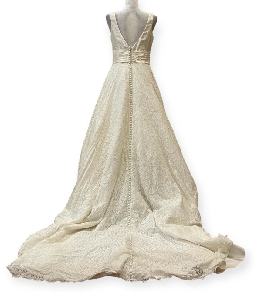 Justin Alexander Style 8824 Wedding Dress Ivory Lace Satin A-Line Gown Size 10 - Image 3 of 4