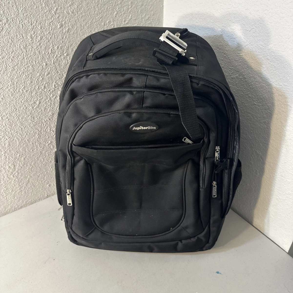 Mochila-bolsa para ruedas de MTB Progress, un complemento simple y práctico Mochila-bolsa para ruedas de MTB Progress, un complemento simple y práctico