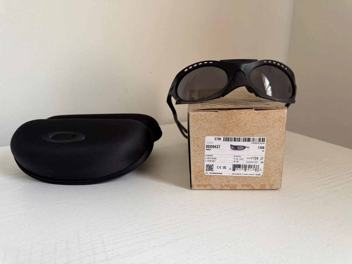 Oakley Clothing, Shoes & Accessories for Men for sale | eBay