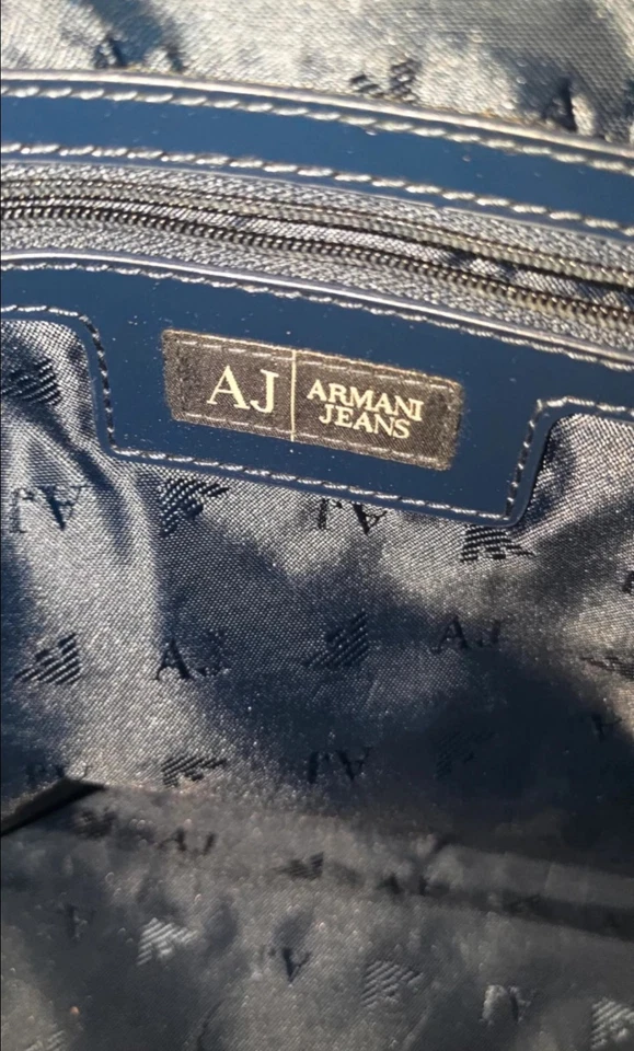 Sac cabas Armani Jeans AJ femme verni bleu marine grand format zippé logo AJ - Photo 4/4