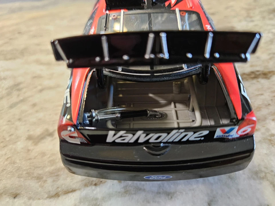 Mark Martin Team Calibre 2000, réplica diecast de 2000 Eagle One Ford Taurus #6 Foto 2 de 4