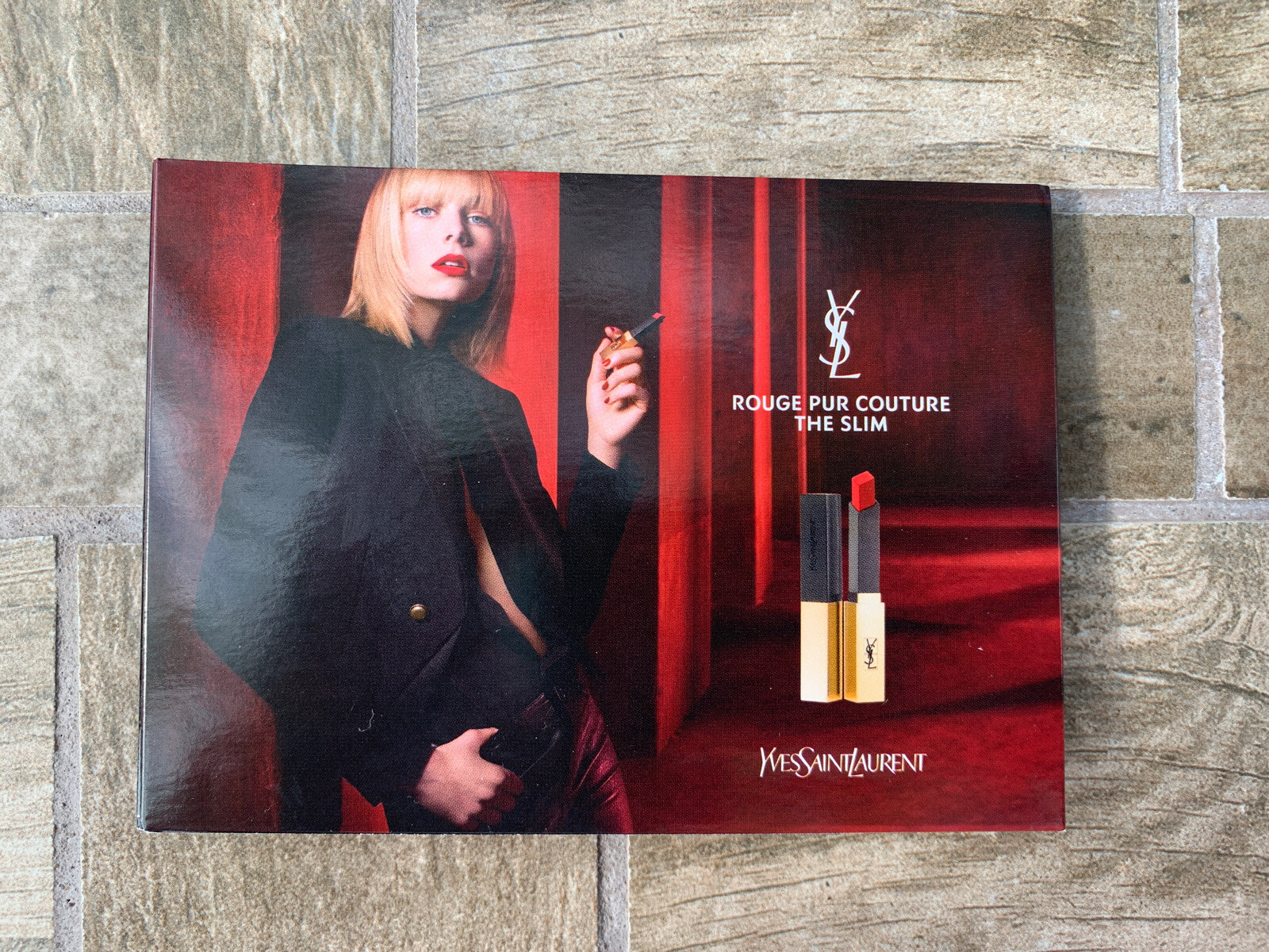 ysl lipstick pod