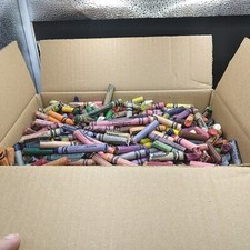 Lot of Crayons 7.9 lb Bulk Crafts Art Melting Mixed Brands Mostly Crayola Whole