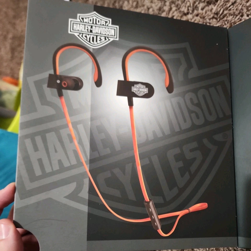 HARLEY DAVIDISON MOTOR BIKE Auriculares Inalámbricos Bluetooth Con Micrófono ¡NUEVO SELLADO! Foto 3 de 4