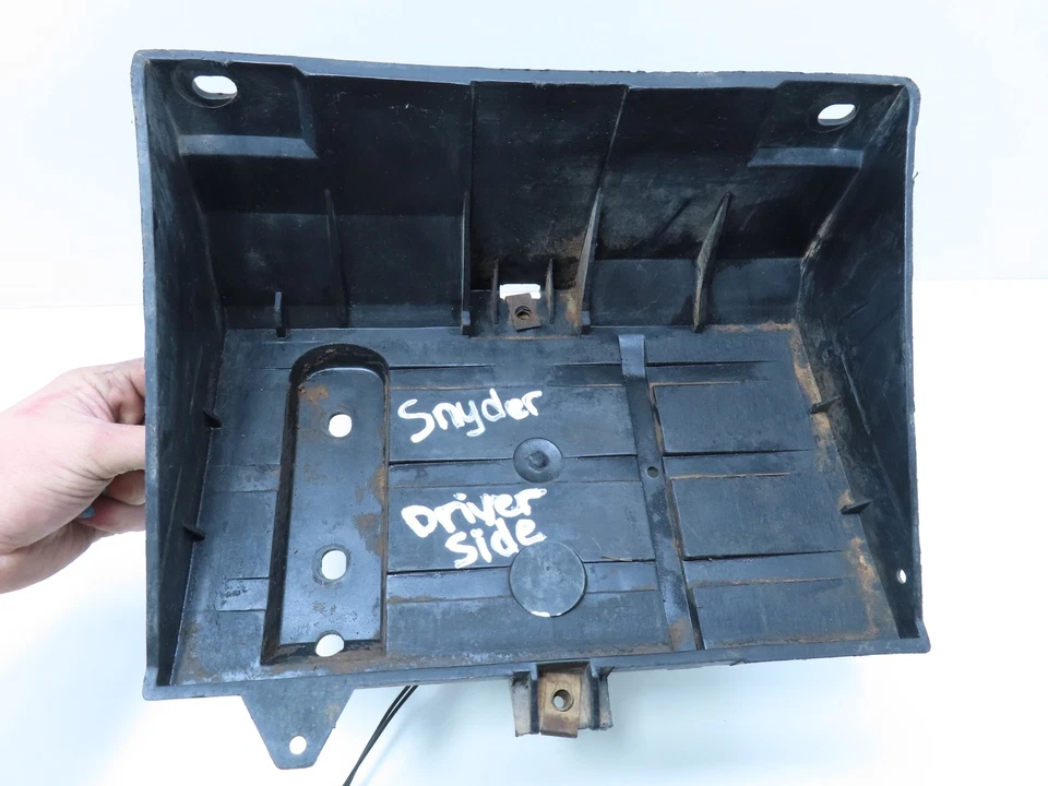 Dodge Ram 5.9 Cummins 2500 3500 1998-2002 OEM bandeja de batería del lado del conductor Foto 3 de 4