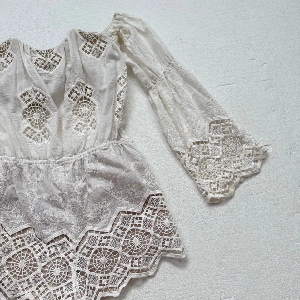 Stone Cold Fox Cream Lace Off Shoulder Romper, Size 1 (XS/S) - Image 3 of 4