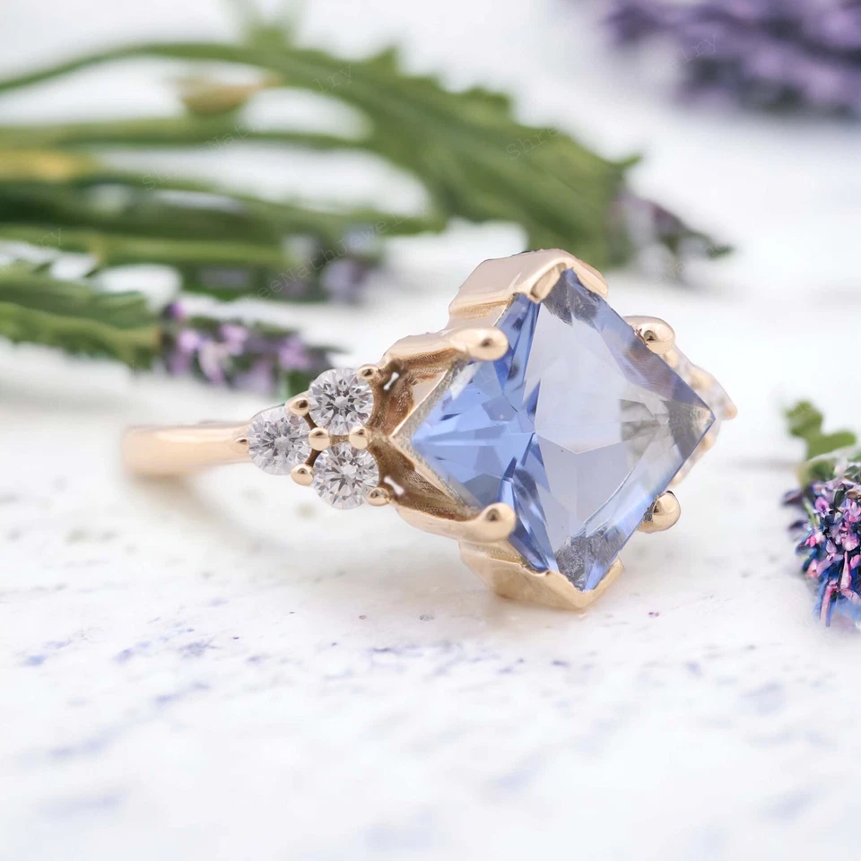 14k Yellow Gold 7MM Princess Cut Natural Lavender Sapphire Cubic Zirconia Ring - Image 3 of 4