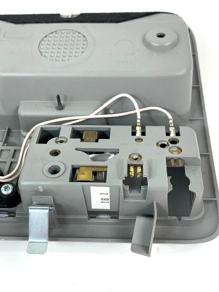 01 02 03 04 05 Toyota RAV4 consola superior techo cúpula mapa luz lámpara 10000309 Foto 3 de 4