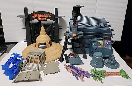 1993 Kenner Jurassic Park Dinosaur Command Compound Play Set INCOMPLETE
