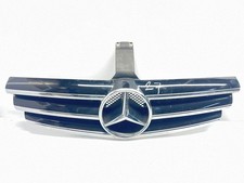 Calandre Mercedes 209
