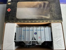 Aristocraft Art 41203 Napierville 2 Bay Covered Hopper Car 