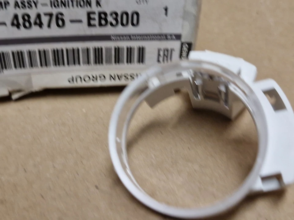 Nissan Navara D40M Ignition Key Lamp Unit 48476-EB300 Genuine NEW OEM - Image 4 of 4