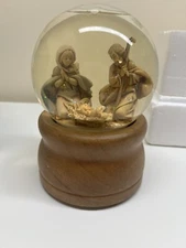 1989 Roman Inc Glitterdome Fontanini Figures Nativity Music Box Wood Christmas