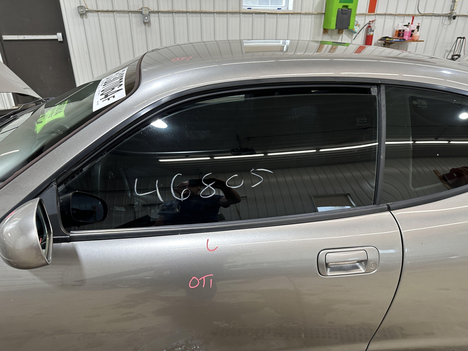 04 MASERATI DRIVER LEFT FRONT DOOR SHELL GRIGIO NUVOLARI SILVER 290617