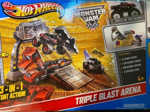 hot wheels monster jam triple blast arena
