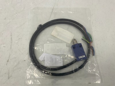 Telemecanique Limit Switch XCMD2102L1