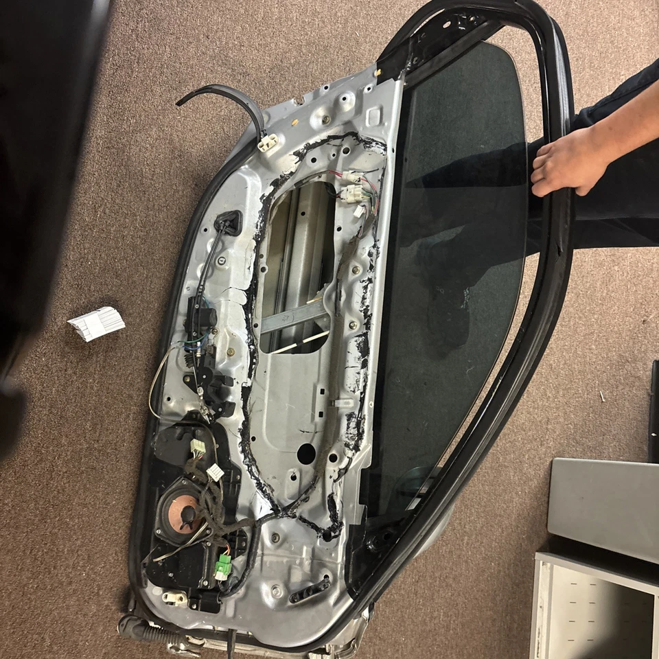 3rd Gen Mazda RX7 Silver Drivers Side Door - Изображение 3 из 3