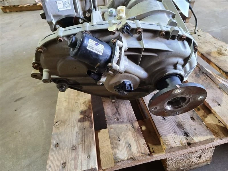 Transfer Case 5.0L Diesel Fits 16-19 TITAN XD 575297 Foto 2 de 4