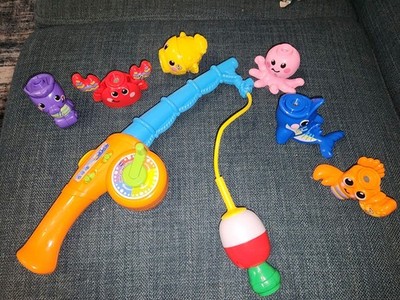 VTech Jiggle & Giggle Fishing Fun Playset Light Up Bobber Rod w/ 6 Sea Creatures