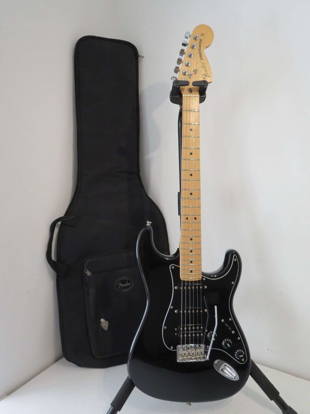 2017 Fender USA American Special HSS Stratocaster MN Electric Guitar in Black