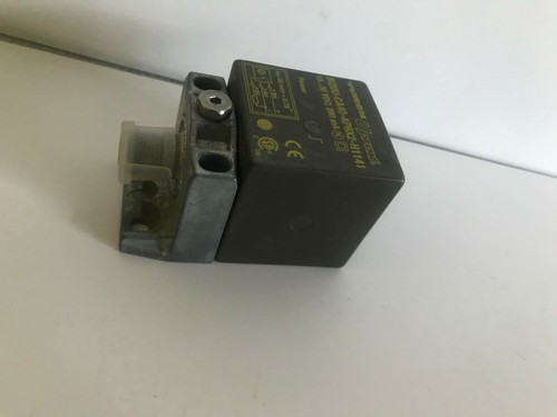 Turck Bi20U-CA40-AP6X2-H1141 Proximity Switch - Picture 3 of 3