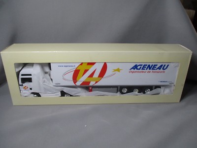 Miniature VOLVO FH 4 SEMI FRIGO CHEREAU TRANSPORTS PELLEAU PRINCESSE