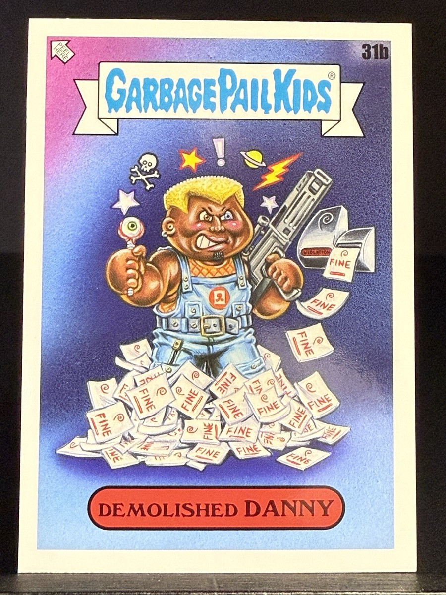 2023 GARBAGE PAIL KIDS GPK INTERGOOLACTIC MAYHEM BASE Demolished