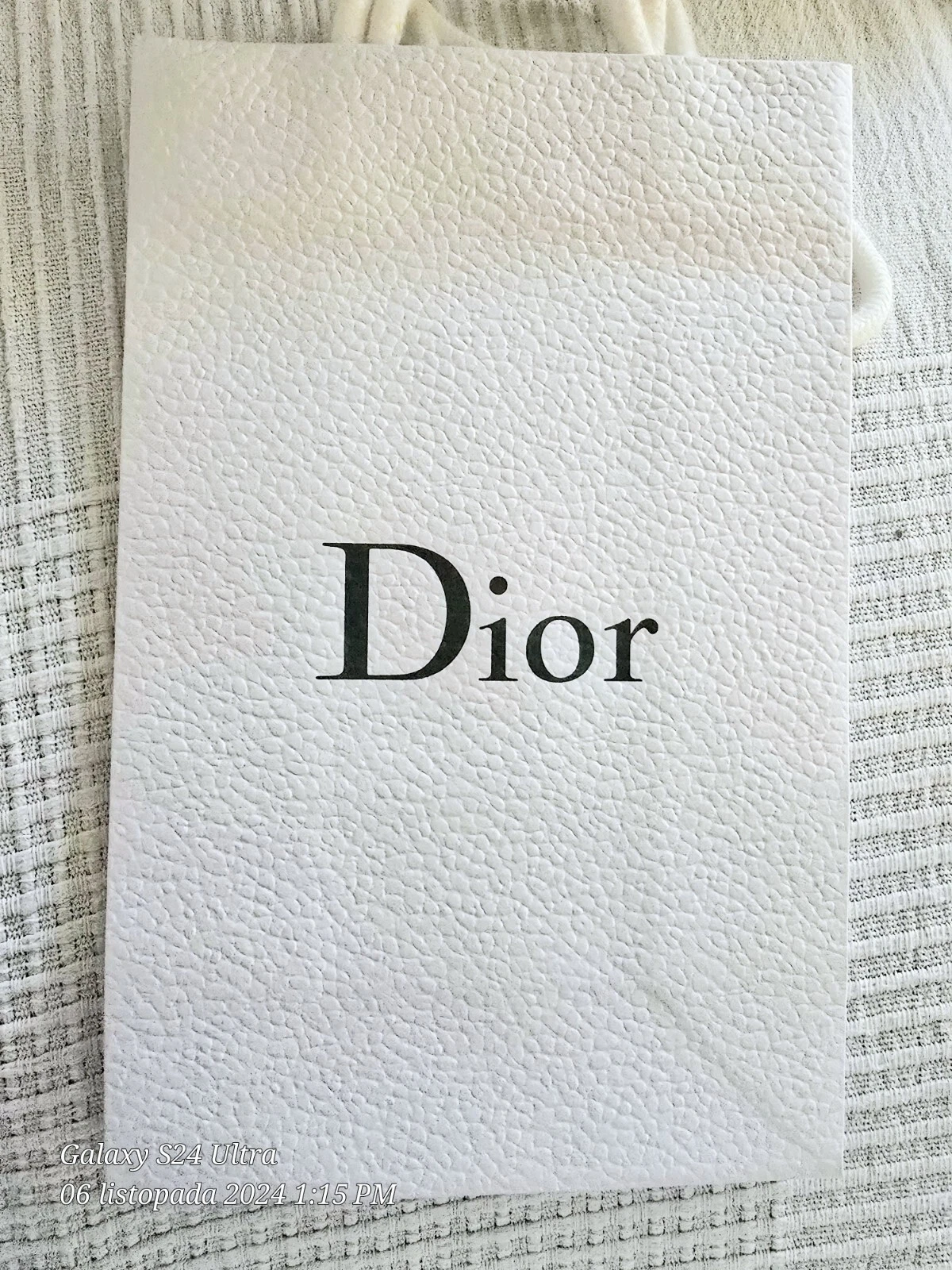 Sac cadeau vide Dior, blanc avec logo noir, NEUF. 23/14/8cm.Authentique
