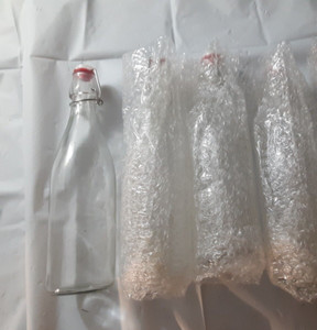 Swing Top Easy Cap Clear Glass Unique Bottles Round Clamp 16 oz Set of 4