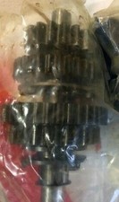  ARBRE DE BOITE A VITESSE COMPLET QUAD SYM 600  2007/2014 PIGNON BOITE SYM 600