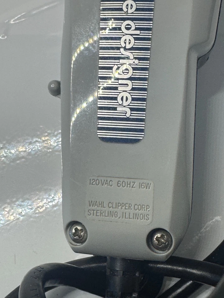 De colección Wahl Designer - Cortapelos con cable “The Designer” Modelo DS con cable sin protectores Foto 2 de 4