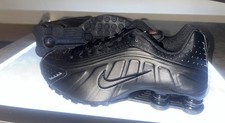 Nike Shox R4