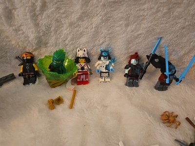 LEGO Ninjago Castle of Forsaken Emperor + Akita 70678 90% Complete