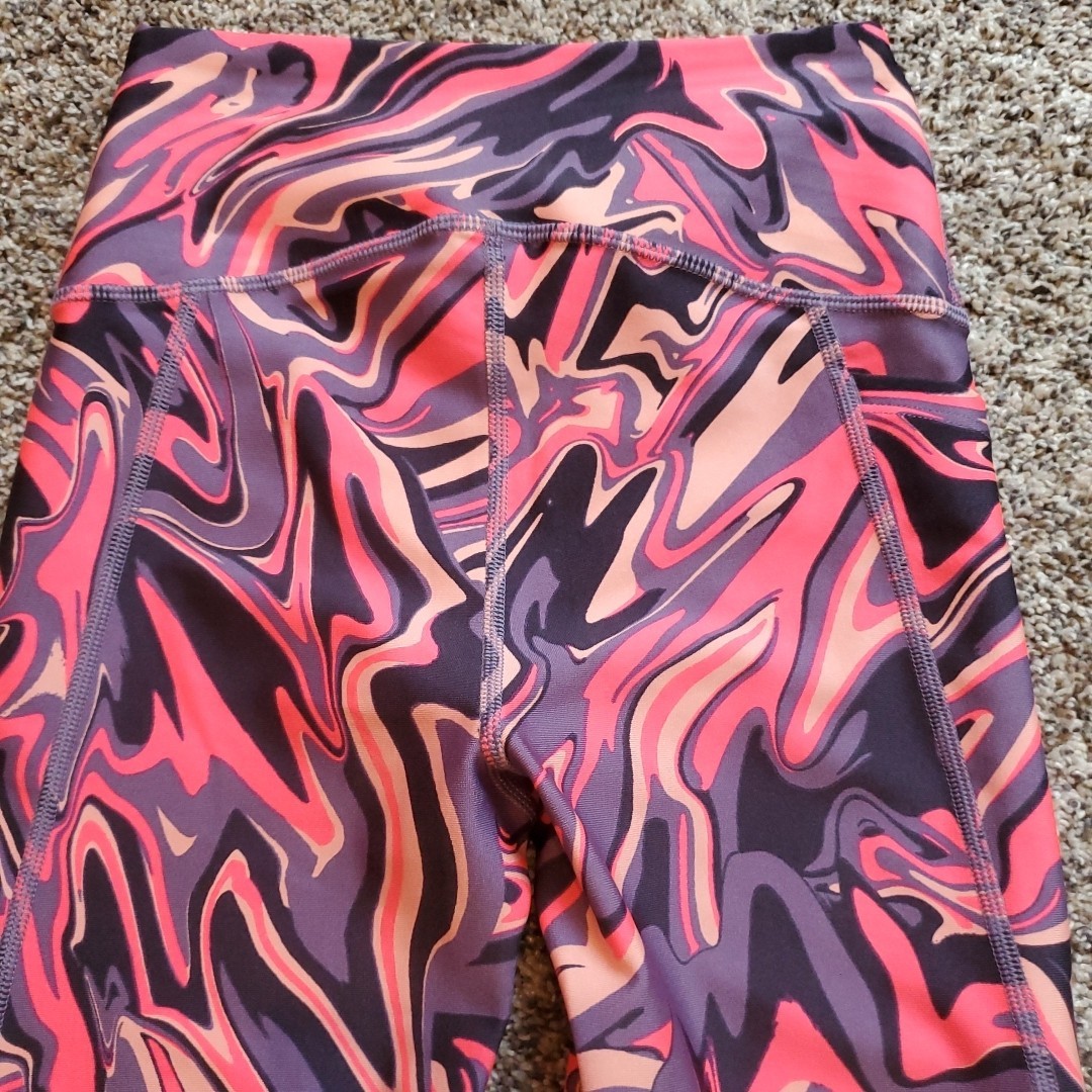 Under Armour Womens XS No-Slip Waistband Pink Psychedelic Print Ankle Leggings thumbnail 12