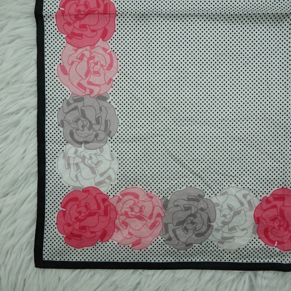 Mini bufanda cuadrada de bolsillo Yves Saint Laurent YSL de algodón a lunares 19,5"X20" Q273 Foto 4 de 4