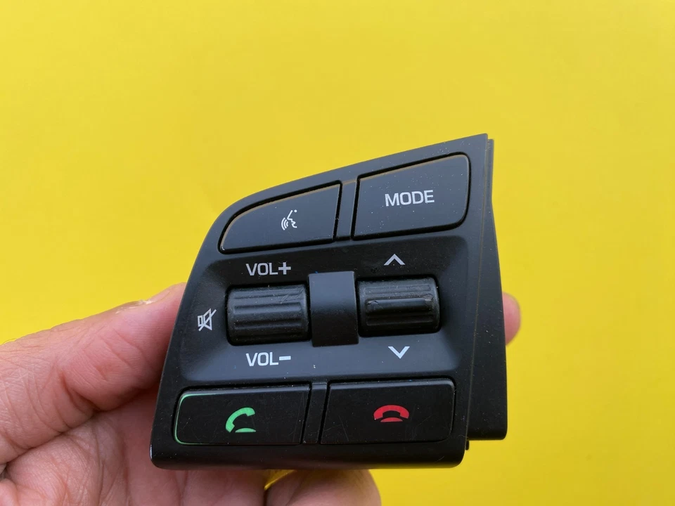 2015-2016 HYUNDAI GENESIS STEERING WHEEL CRUISE CONTROL SWITCH OEM 96700-B1000 - Image 2 of 4