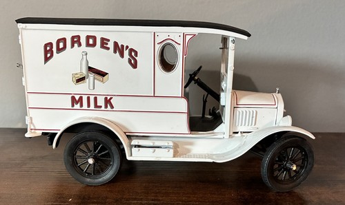 Danbury Mint Borden's Delivery Truck Bundle x4 NO BOXES/ONLY 1 COA - Afbeelding 2 van 9