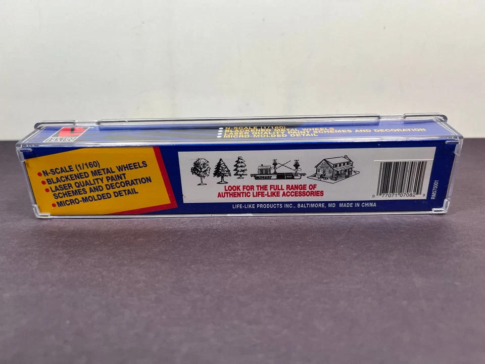 Life Like Trains N Scale Diesel Locomotive 7082 N ALCO PB New York NYC 4301 - Image 2 of 4