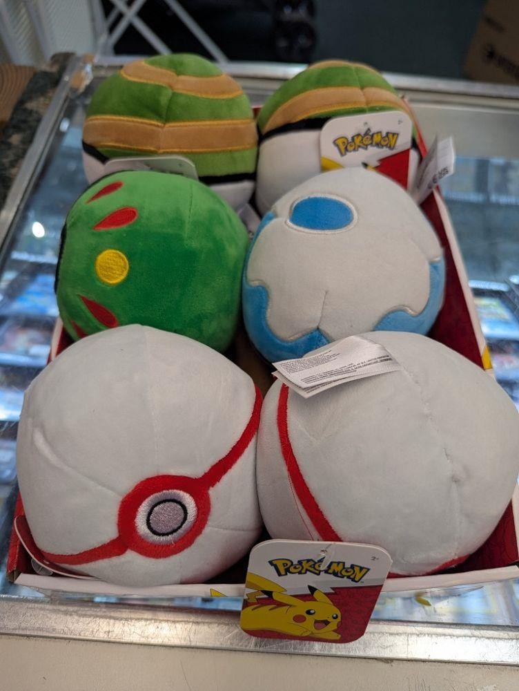 Pokemon Pokeball 5 inch Plush