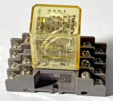 IDEC RY4S-U DC24V 24 VDC Pilot Cube Relay w/ Base