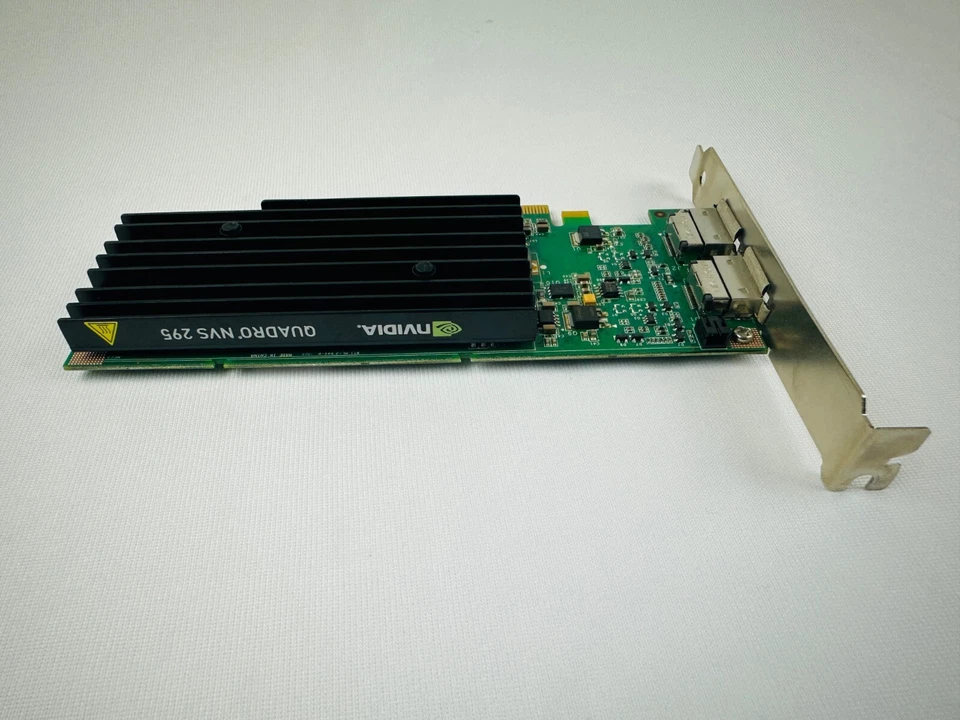 Nvidia Quadro NVS 295 256MB GDDR3 PCI Express Workstation Card - Image 4 of 4