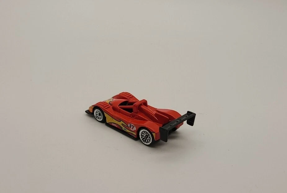 1999 MATTEL HOT WHEELS 2000 FIRST EDITION FERRARI 333 SP #11 OF 36 (RED) - Image 3 of 4
