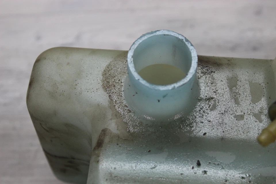 Sea-doo GTX 1994 depósito de tanque de aceite Foto 3 de 4