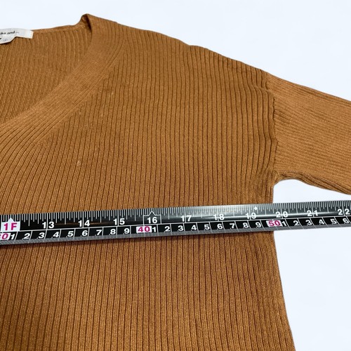 Womens Ribbed Brown Sweater Jumper Size M Assymetrical Waist Cut Stretchy - Picture 4 of 6