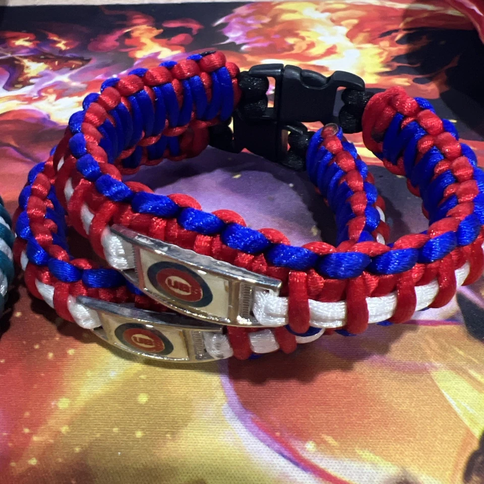 NFL 和美国职棒大联盟伞绳手链(6 件套,卡罗莱纳黑豹队和芝加哥小熊队) — 第 3/3 张图片