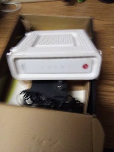 Motorola SURFboard Extreme Cable Modem - Zdjęcie 3 z 4