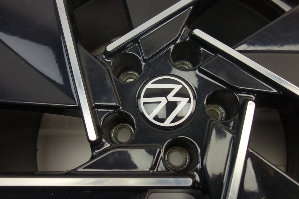 VW ID.3 E11 Felge Alufelge 7,5Jx18 ET50 215 55 R18 99V 10A601025C - Bild 4 von 4